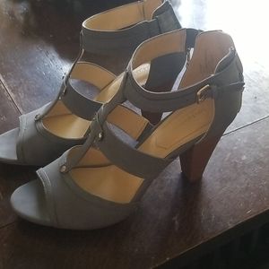 Size 11, Liz Clairborne